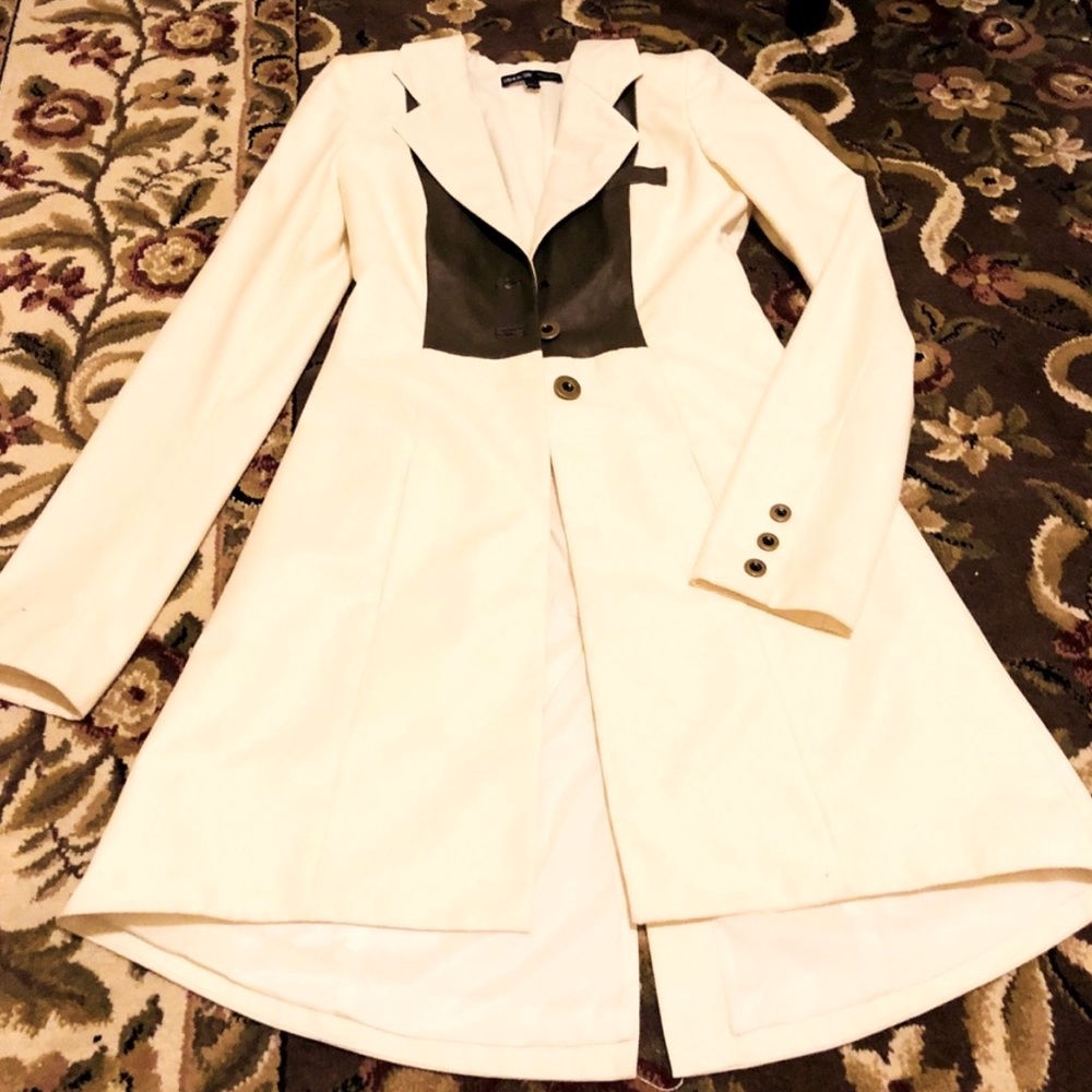 NWOT CREAM COAT, Fashion Star, XS